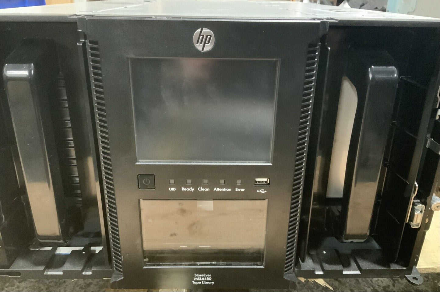 HP StoreEver MSL6480 Tape Library LVLDC-1101-CM