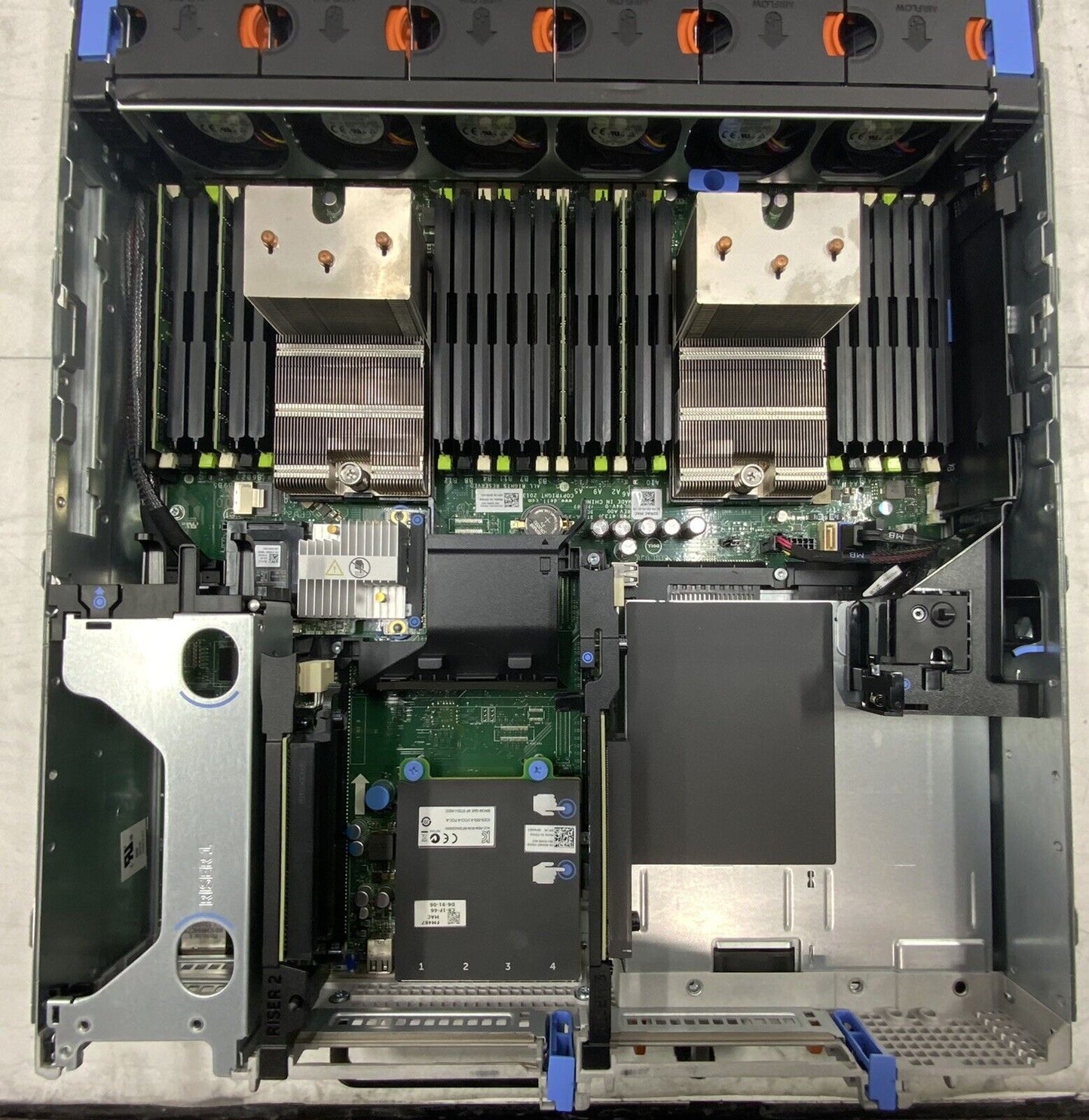 Dell Poweredge R720 16-Bay 2U Server 2* Intel Xeon E5-2630 @ 2.30 GHz 64GB No HD