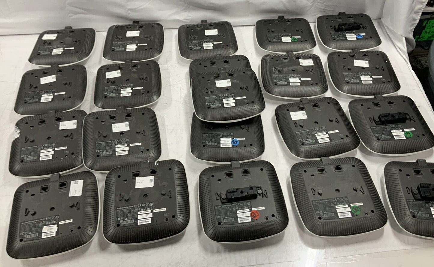 Aruba AP215 APIN0215 Wireless Access Point Lot 0f 23