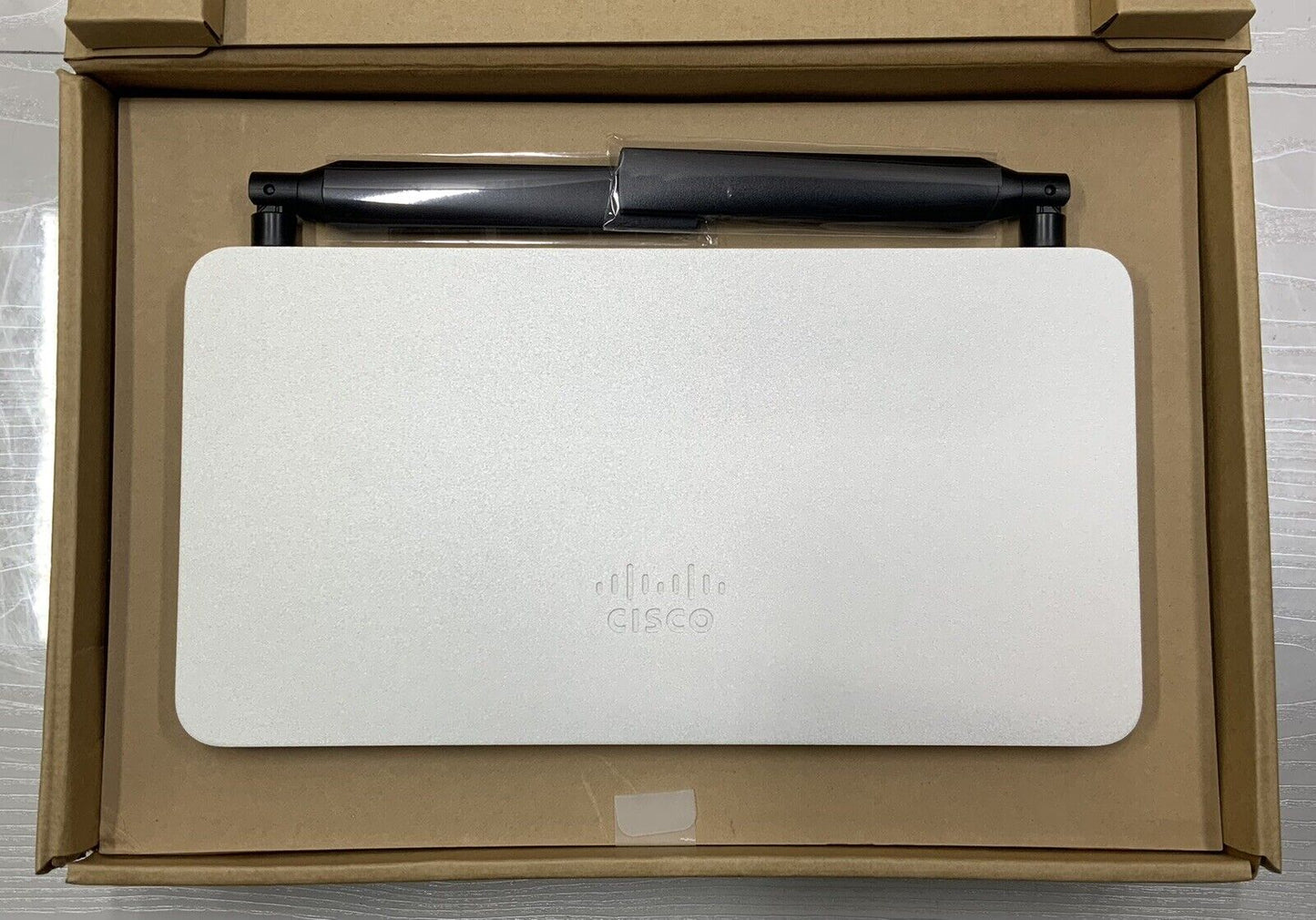 Cisco Meraki MX68CW-HW-WW Firewall Appliance Cellular Unclaimed