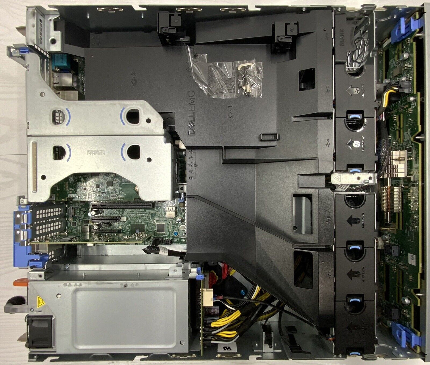 Dell R540 1x Intel Xeon Silver 4210 2.20 GHz 32GB DDR4 RAM 6x 8TB