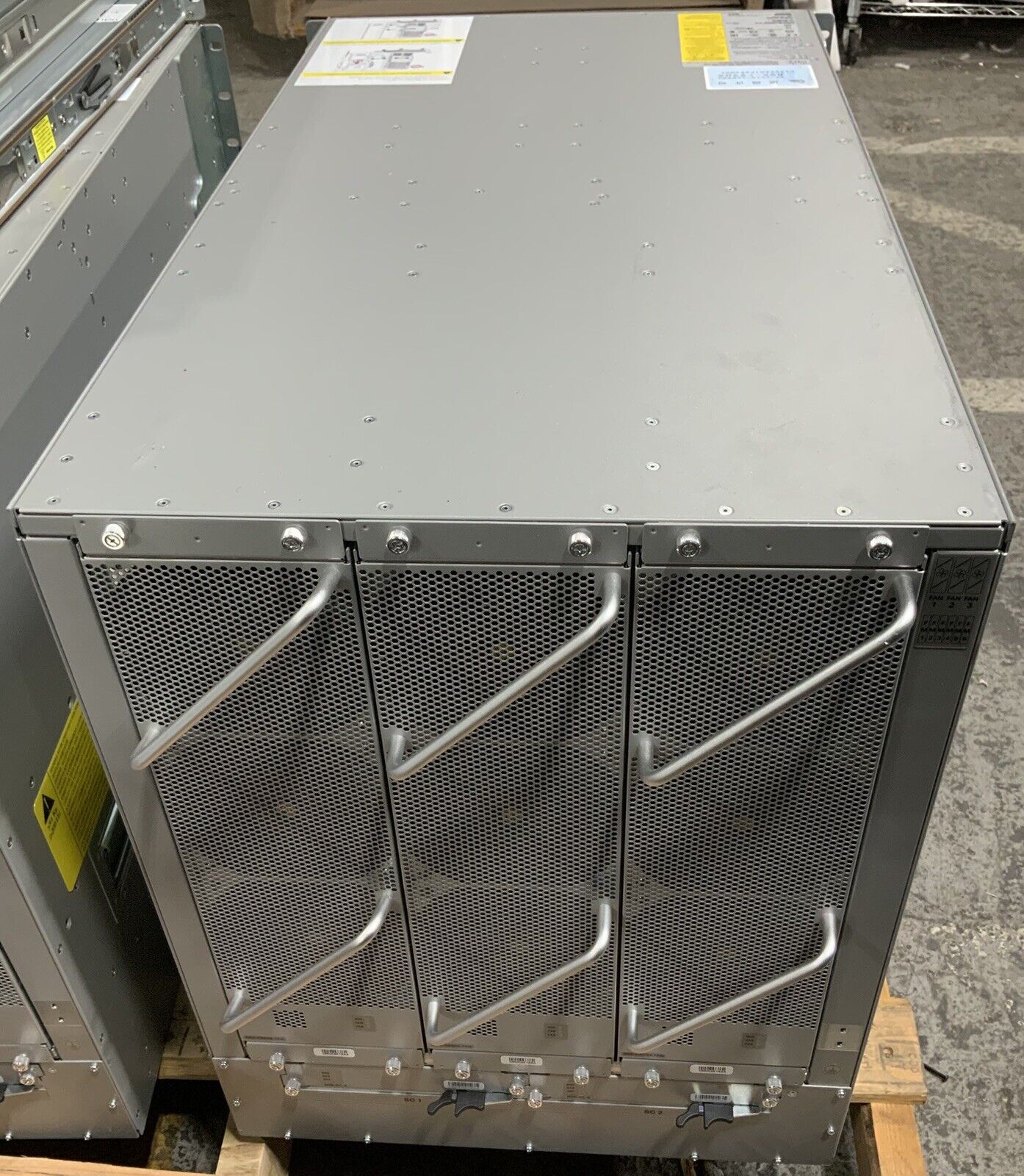 Cisco N9K-C9508 Nexus 9508 Chassis x6 PSU w/ 4 Cards