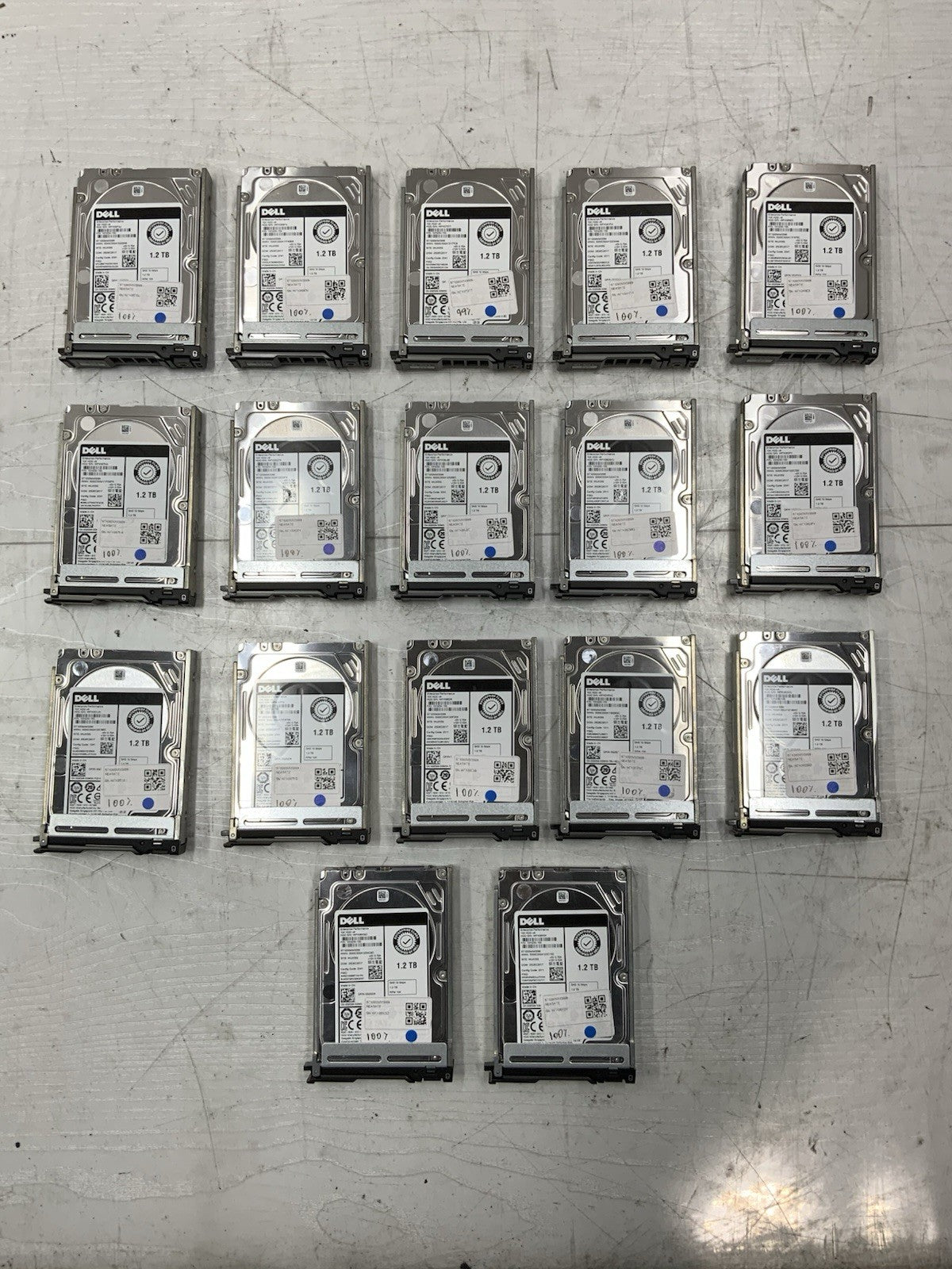 Dell PowerEdge VRTX HHB05 - 3x M640, 6x E5-2650 v4, 22.2TB SAS 768GB RAM H730M