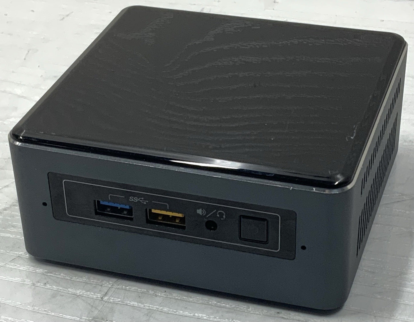 Intel NUC 7 i7-7567U 1TB HDD + 1TB SSD 16GB RAM (NUC7i7BNH) | Windows 10 Pro