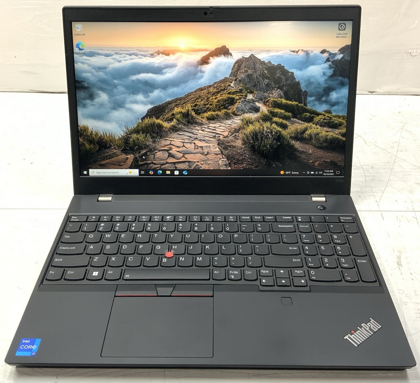 Lenovo ThinkPad P15v Gen 2 15" Intel i711800H 2.3Ghz 32GB RAM 1TB NVMe Win 10P