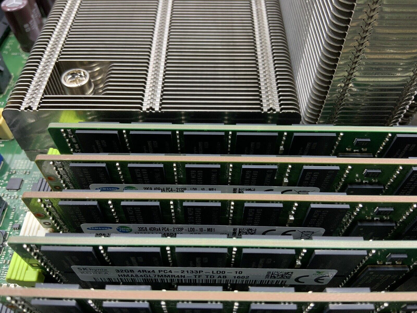 Dell PowerEdge R730xd Server Xeon E5-2667v3 3.2Ghz 24x 32GB 768GB Ram H730P