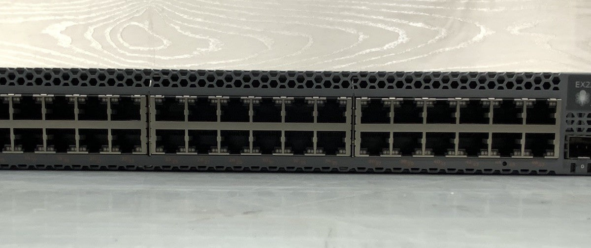 Juniper Networks 48-Port GbE RJ-45 SFP PoE+ Network Switch | EX2300-48P Rev. B