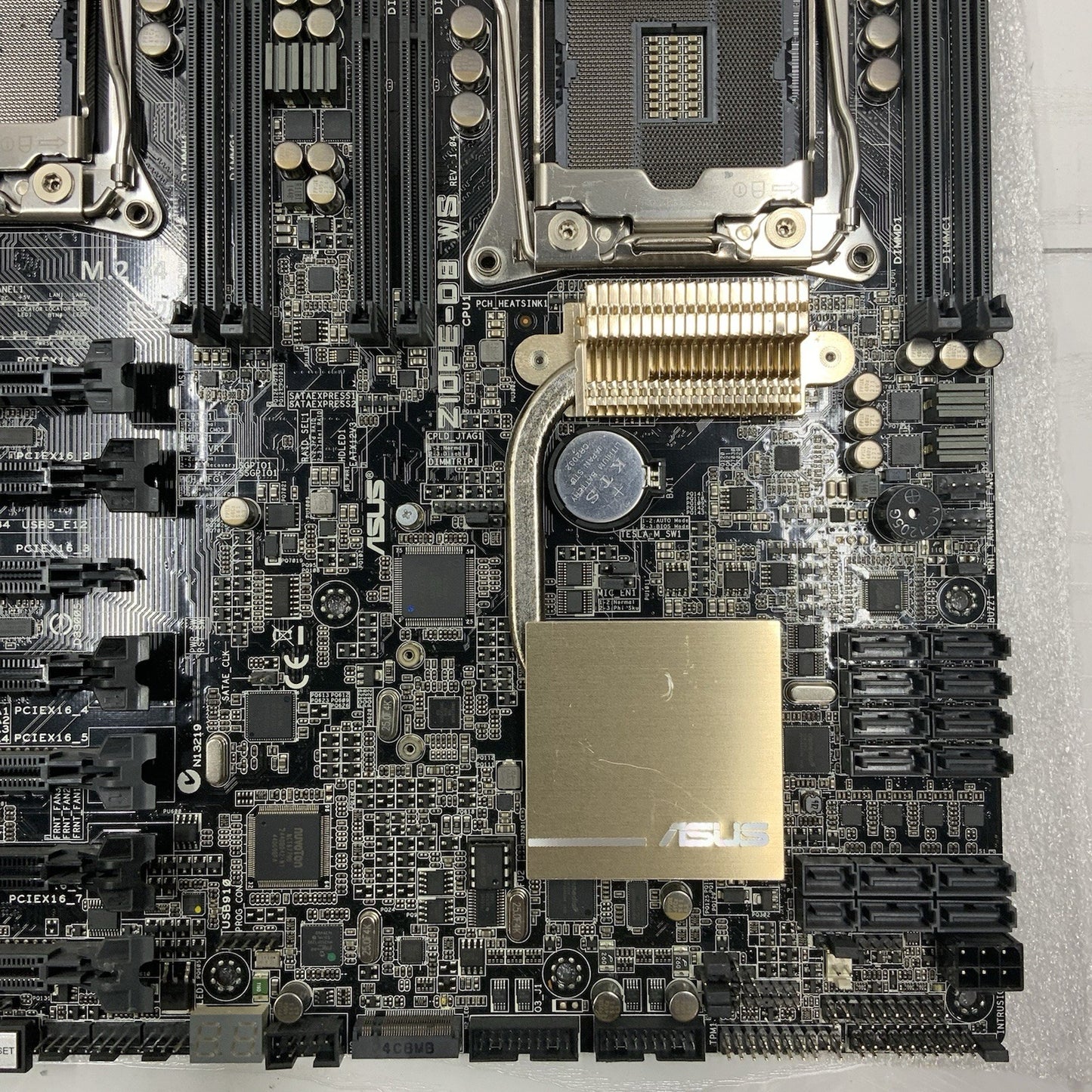 ASUS Dual Socket Intel C612 PCH LGA2011-3 DDR4 Motherboard PCIe 3.0 Z10PE-D8 WS