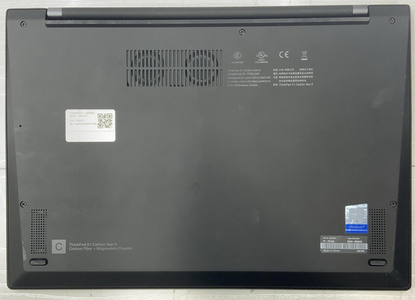 Lenovo ThinkPad X1 Carbon Gen 9 14" i7-1165G7 2.80GHz 16GB 1TB NVMe | Win 10 Pro
