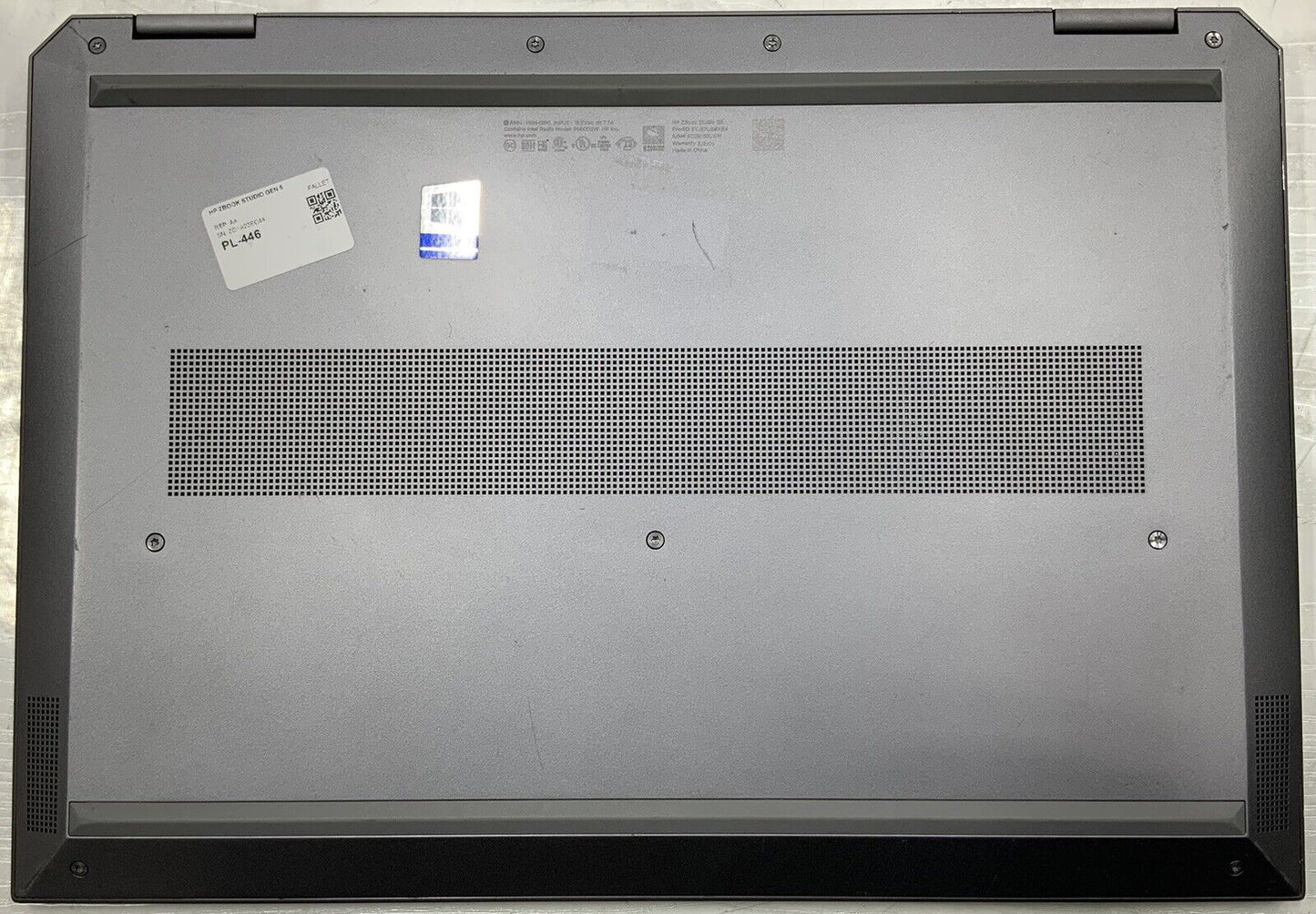 HP ZBook Studio G5 i7-8850H 32GB RAM 512GB SSD 15.6" Nvidia Quadro P1000 W10Pro