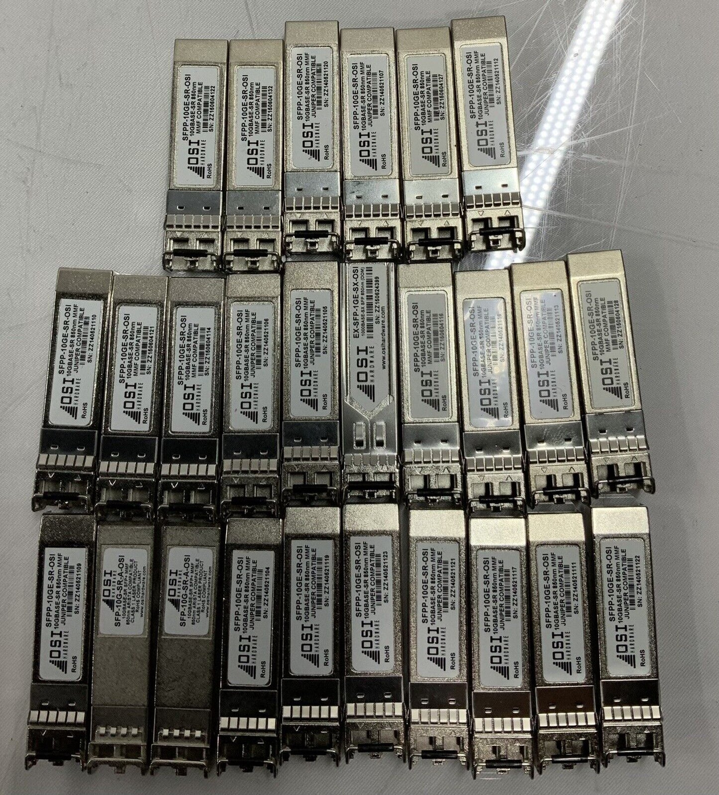 Lot of 26 OSI SFPP-10GE-SR-OSI 10GBASE-SR Transceiver Modules