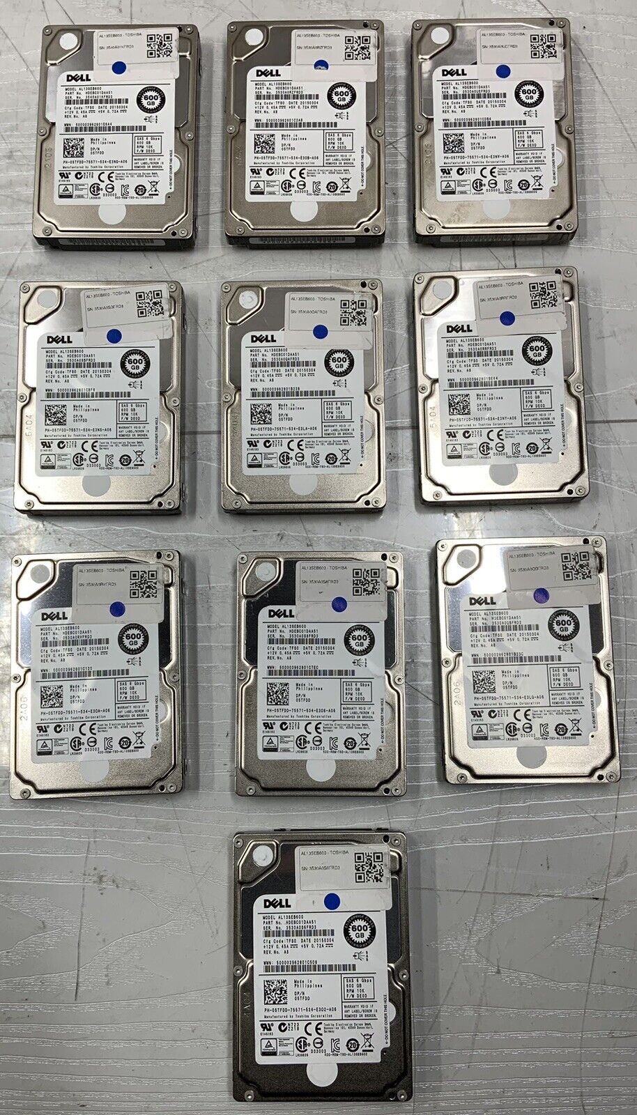 LOT OF 10 Dell Toshiba Enterprise 2.5" SAS HDD 600GB 6Gbps HDEBC01DAA51