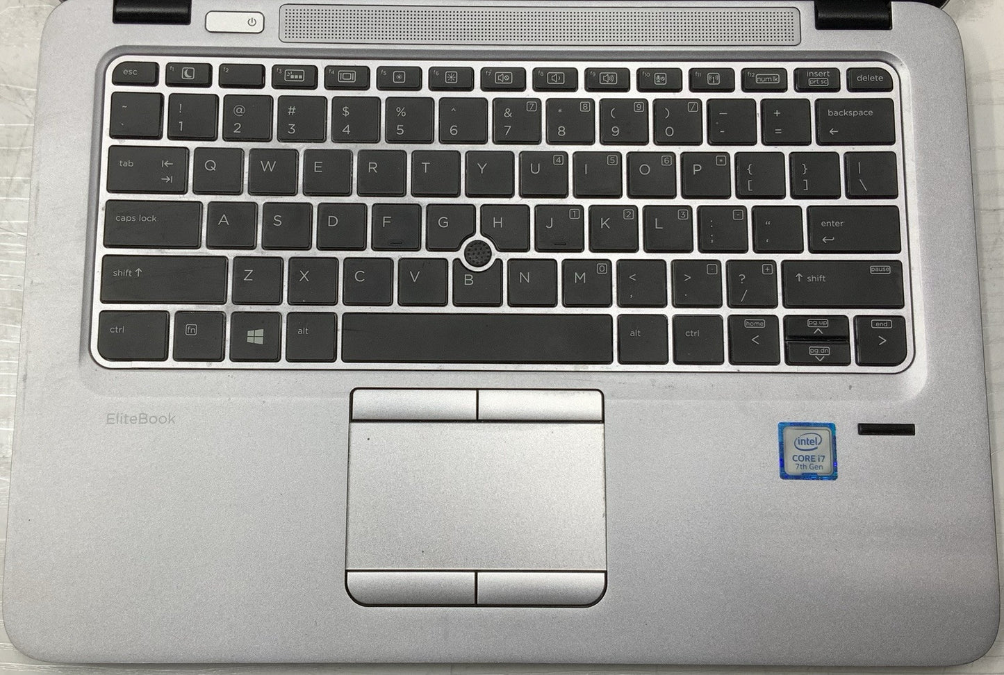 HP ELITEBOOK 820 G4 i7-7500U 8GB Ram, 256GB SSD, Windows 10 Pro