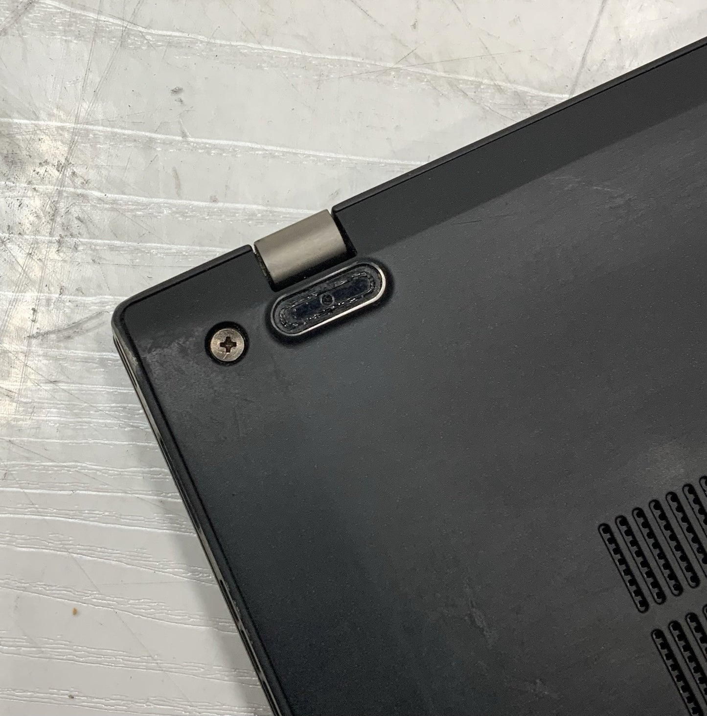 Lenovo 14” ThinkPad x1 Carbon 5th Gen i5-7300U 2.6 GHz 8GB RAM 512GB SSD Win 10P