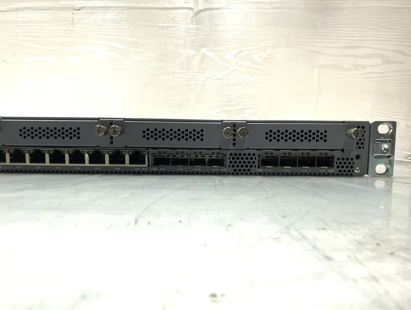 Juniper Enterprise Security Services RJ45 SFP GbE Firewall | SRX345-SYS-JB Rev B