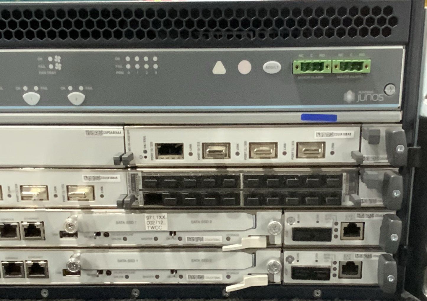 Juniper MX240 - (2)SCBE2-MX, (2)RE-S-1800X4, (2)MX-MPC3E-3D, (2)MIC-3D-4XGE-XFP