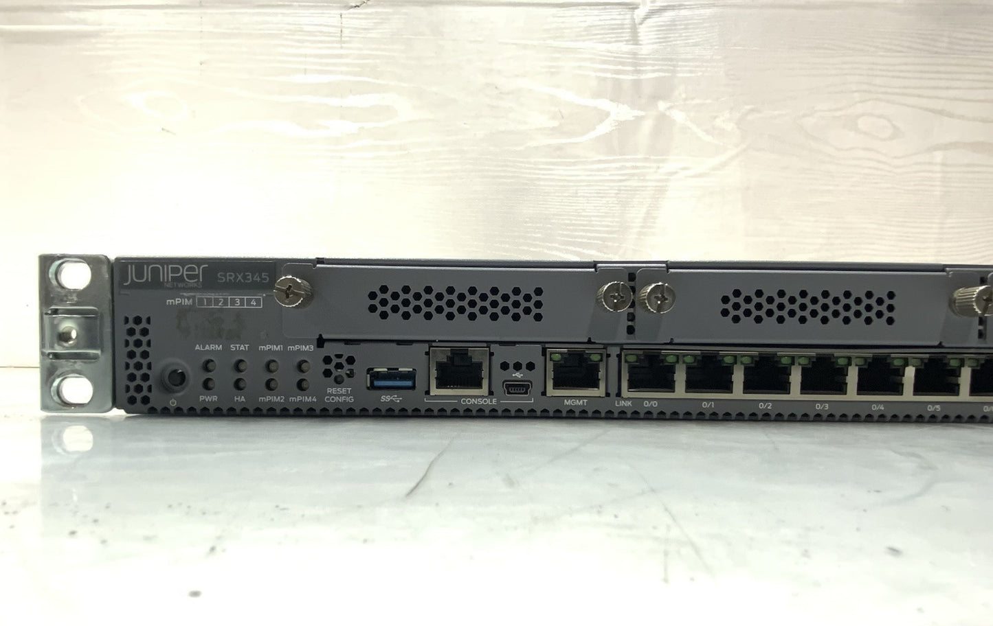 Juniper Enterprise Security Services RJ45 SFP GbE Firewall | SRX345-SYS-JB Rev B