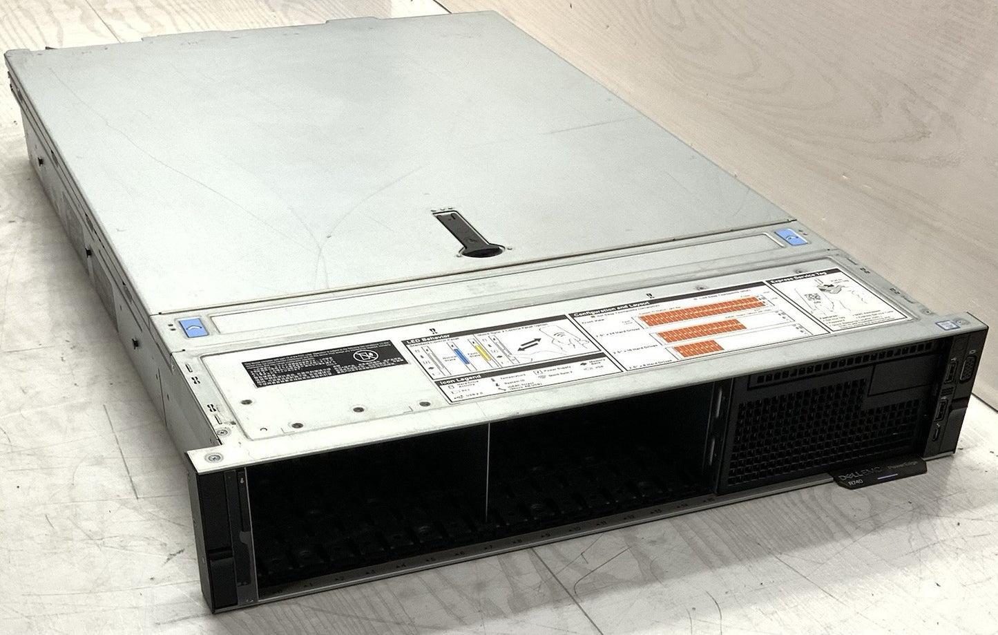 Dell Poweredge R740 16-Bay Server Intel Xeon Silver 4110 192GB RAM 2xPSU | E38S
