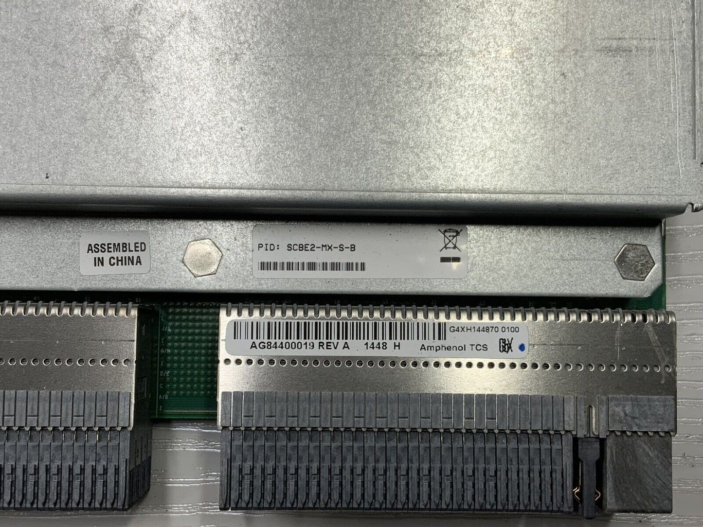 Juniper MX240 - (1)SCBE2-MX  (1)RE-S-1800X4 - (1)DPCE-R-4XGE - (1)DPCE-R-20/2XGE