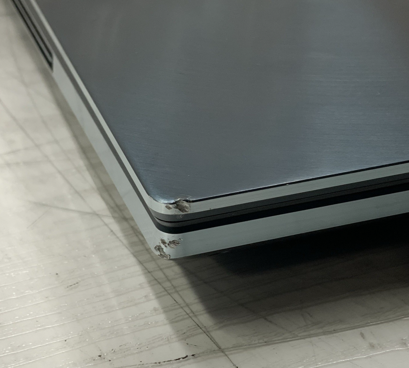 ASUS Zenbook Pro Duo 4K 15.6" OLED Intel i9-10980HK 32GB RAM 1TB NVMe RTX 2060