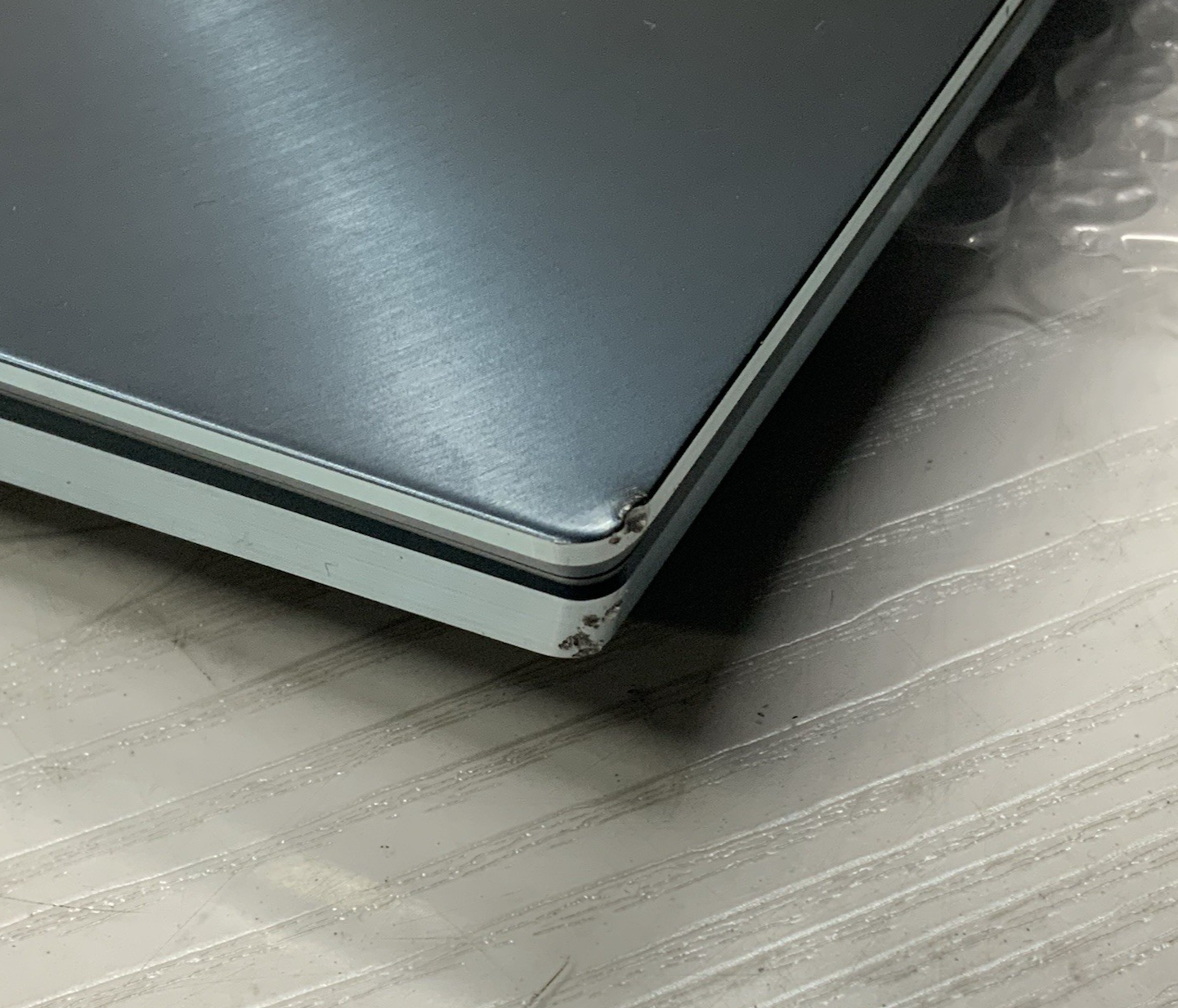 ASUS Zenbook Pro Duo 4K 15.6" OLED Intel i9-10980HK 32GB RAM 1TB NVMe RTX 2060