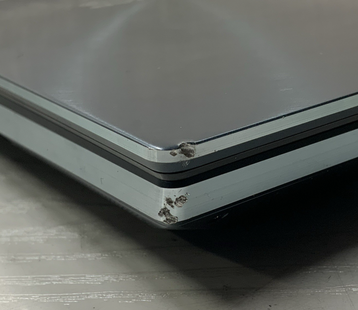 ASUS Zenbook Pro Duo 4K 15.6" OLED Intel i9-10980HK 32GB RAM 1TB NVMe RTX 20608