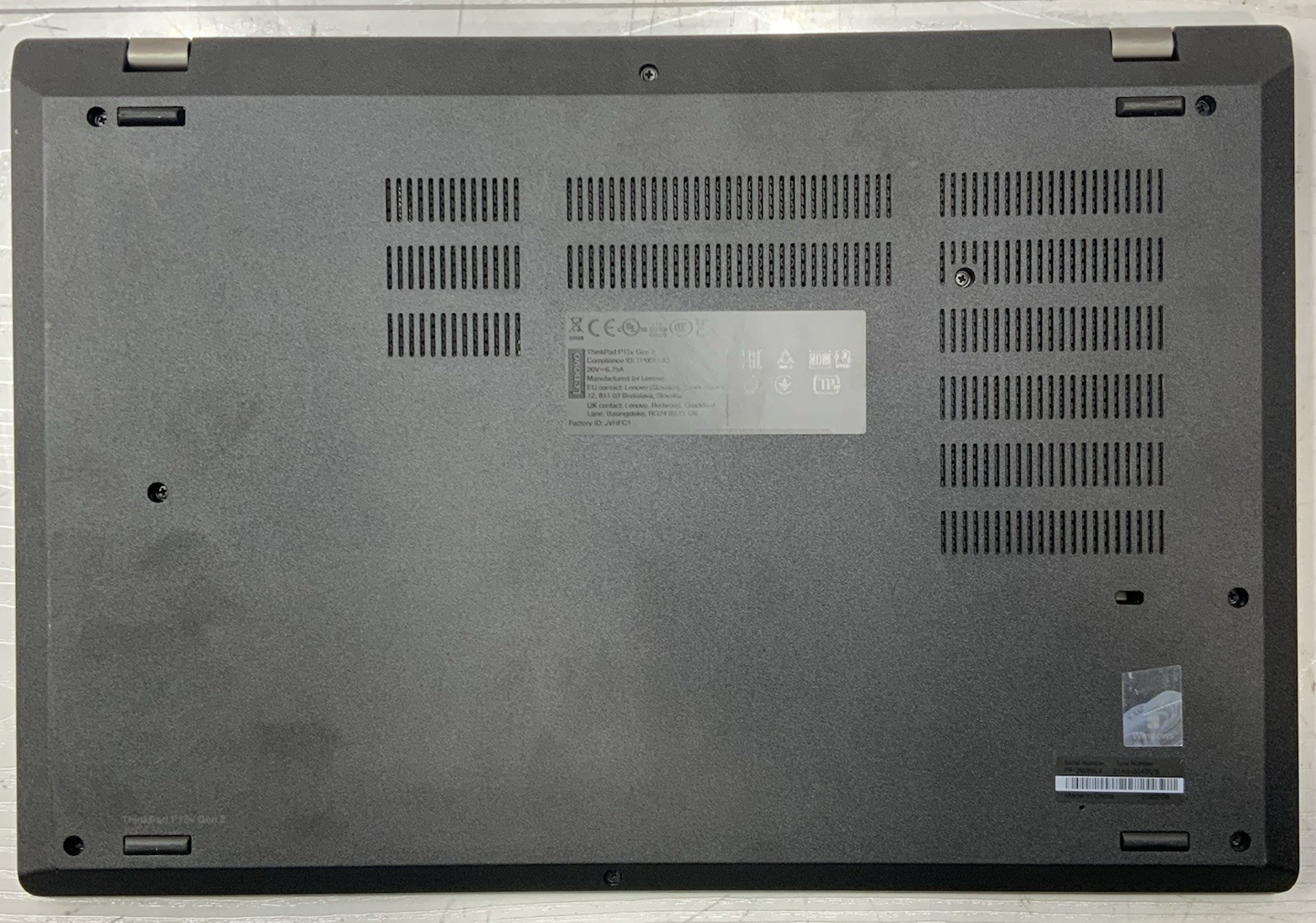 Lenovo ThinkPad P15v Gen 2 15" Intel i7-11800H 2.3Ghz 32GB RAM 1TB NVMe Win 10P11