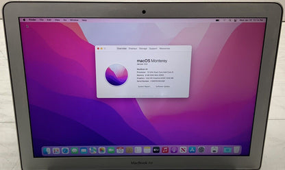 Apple MacBook Air A1466 2015 13" Intel i5 @ 1.60GHz 8GB RAM 251GB SSD